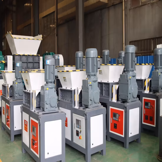 Machine de déchiquetage efficace à double arbre de haute qualité/équipement de concassage de déchets industriels